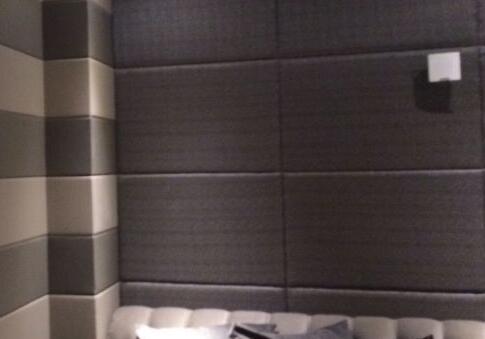 20220716174229.jpg 吸音板的表面結(jié)構(gòu)是否結(jié)實(shí)